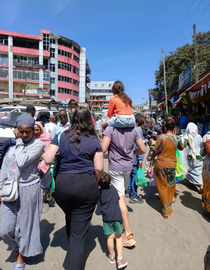 4 Hours Addis Ababa Cultural Discovery Tour - Stop 3: Mercato Market, where shopping tells the city story