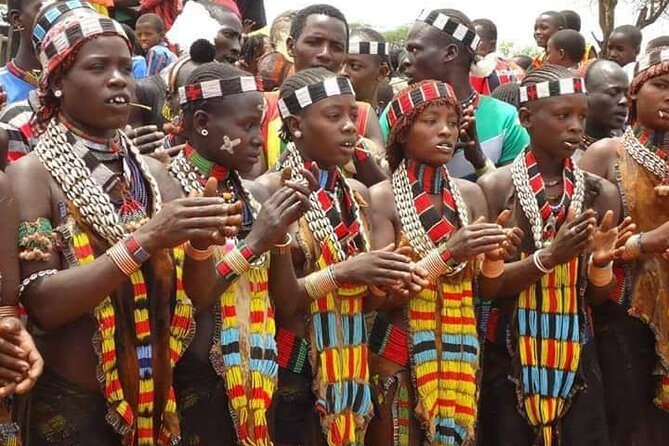 6 day Omo ValleyTours - Day 2: Kara (Karo) people by the Omo River, plus face and body painting time