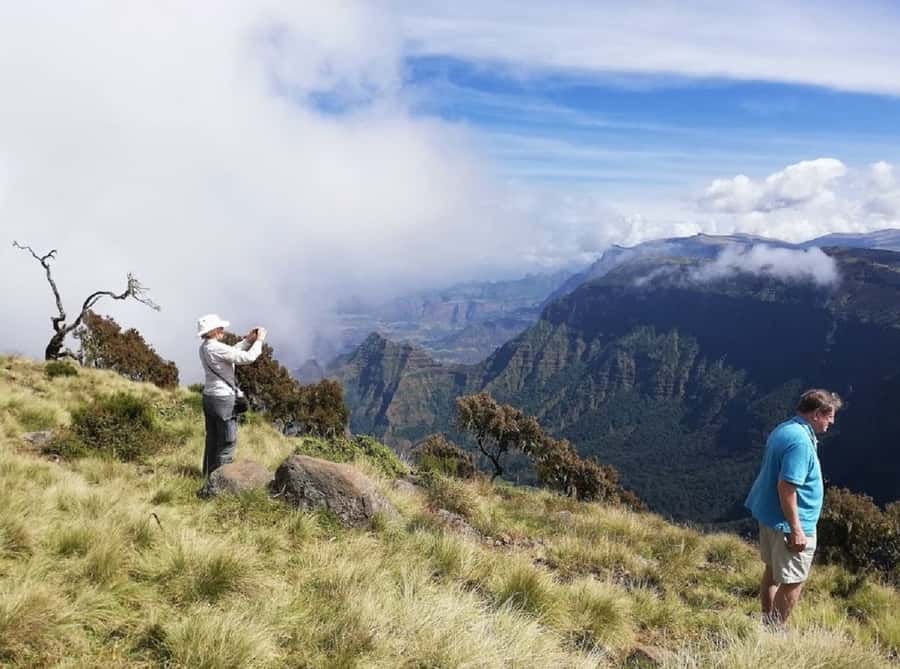 Addis Ababa: Debre Libanos, Blue Nile Gorge, and Cave Tour - The drive north: gelada baboons, birdlife, and Oromo rural life