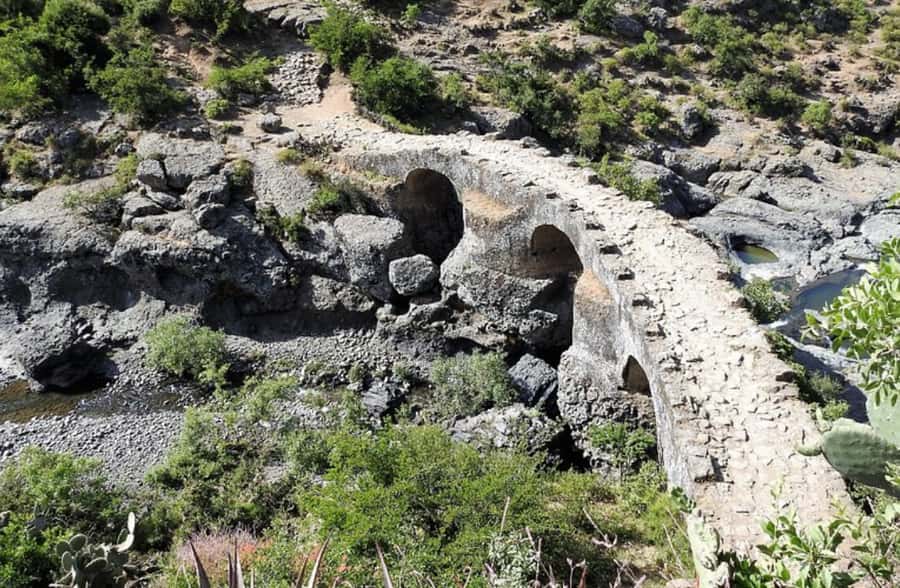 Day trip Debre Libanos, Bule nile George &Portugal Bridge - Practical packing and behavior tips that make a difference