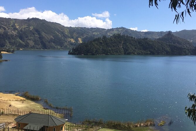 Day Trip To Wonderful Crater Lake of Wenchi & Ancient Church - The dinner show in Addis Ababa: culture, folk dancers, and the cost question