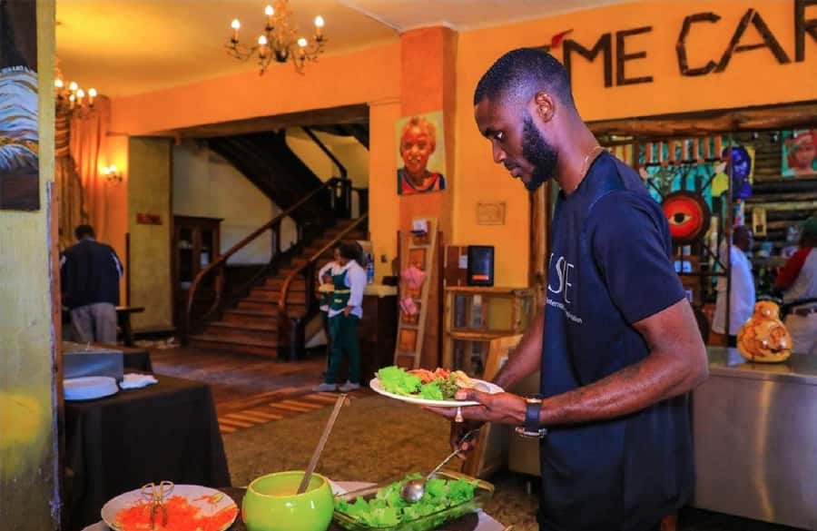 Ethiopian Culinary Tour - Market, Coffee Ceremony and More - Who Should Book This Ethiopian Culinary Tour in Addis Ababa?