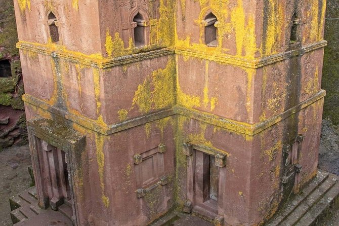 Visiting Lalibela churches - Bet Medhane Alem: Starting With an Actual Service, Not Just Stops